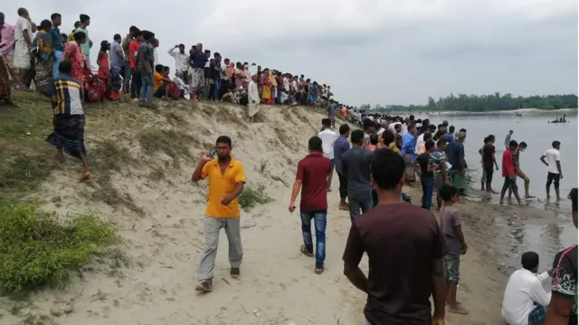 অনেকে অপেক্ষা করছেন নিখোঁজদের জন্য