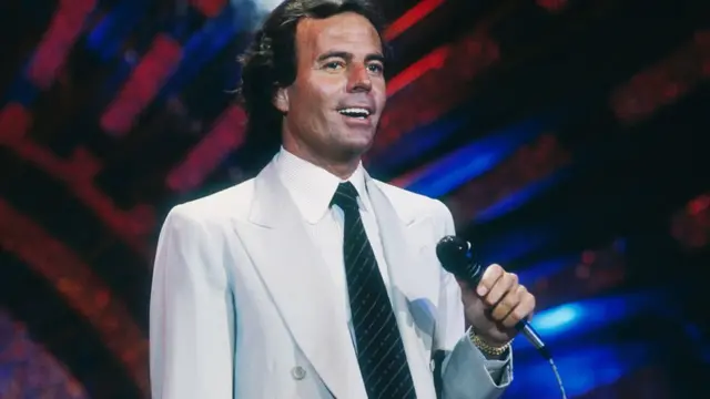 Julio Iglesias en 1981.