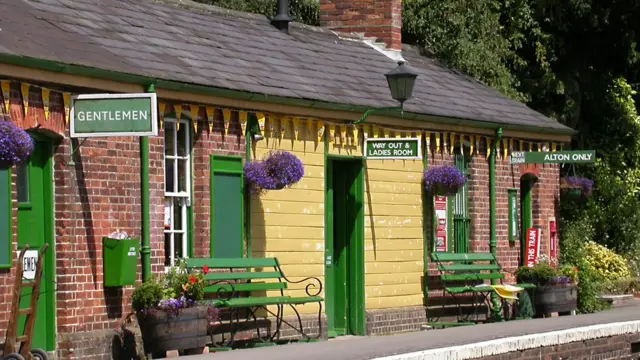 Станция на "Линии водяного кресса"