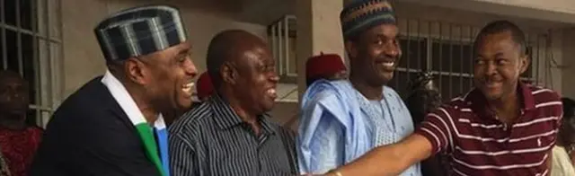 Kenneth na-ekele Sullivan