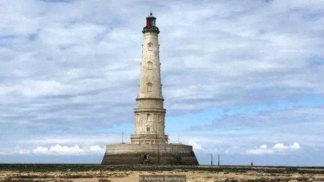 लाईट हाऊस