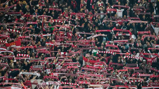 Les supporters de Cologne sont interdits de déplacement pour un match avec sursis.