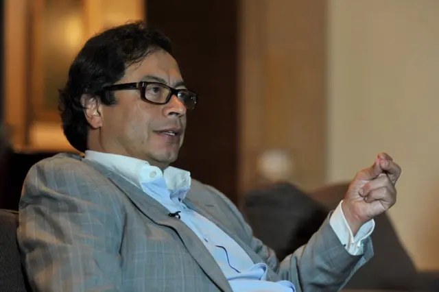 Gustavo Petro en una entrevista como alcalde de Bogotá en 2013.