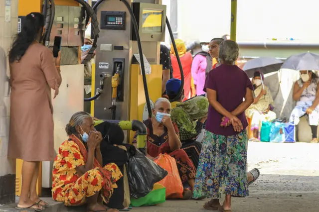 ඉන්ධන පෝලිම්