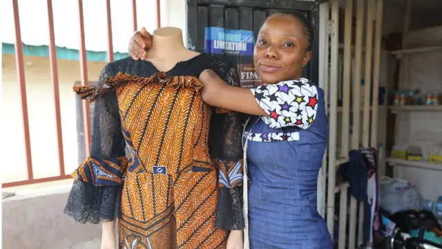 Lucy Akogo, di one hand tailor