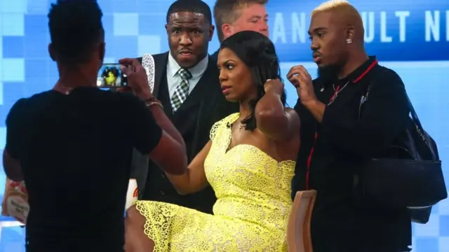 Omarosa Manigault Newmanplataforma de aposta onlineestúdioplataforma de aposta onlineTV onde lançou seu livro esta semana. Ela afirma, na publicação, que o presidente dos EUA, Donald Trump, é racista, sexista, intolerante e e que estáplataforma de aposta onlinedeclínio mental.