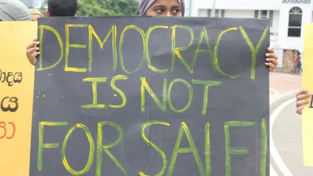 ஜனாதிபதியின் ''பட்டாம்பூச்சி'' கதையின் அர்த்தமென்ன?