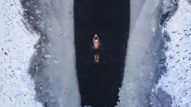 ٹھنڈا یخ پانی