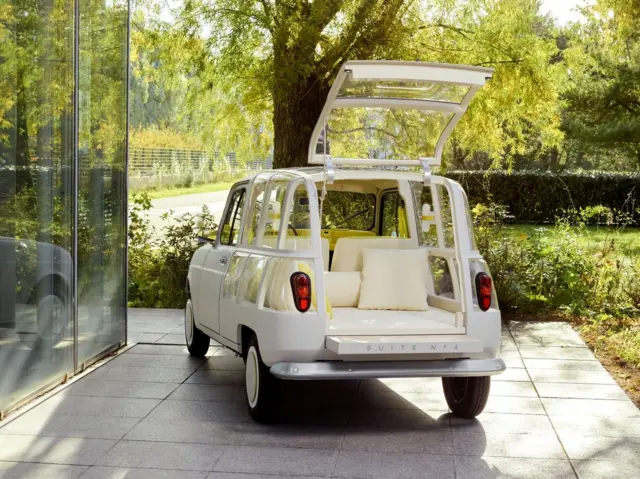 عقب ماشین با الهام از اتاق هتل تغییر داده شده است