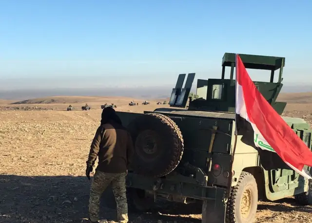 Tropas iraquíes cerca de Mosul