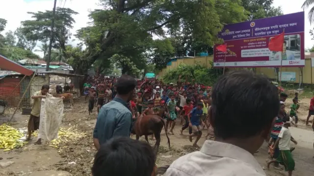 রোহিঙ্গা শিশুরা এই প্রতিবাদ বিক্ষোভে অংশ নেয়।