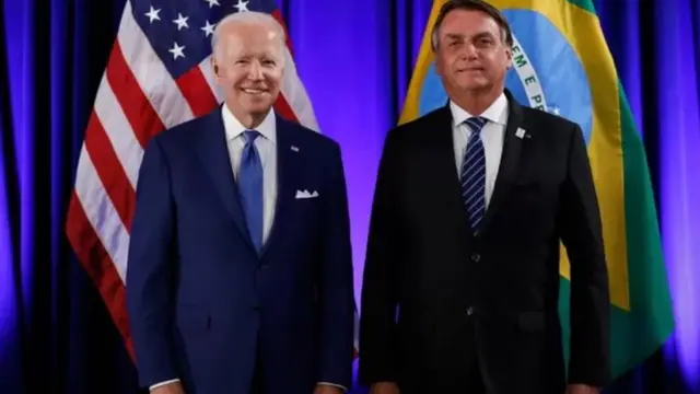 Joe Biden e Jair Bolsonaro durante encontro