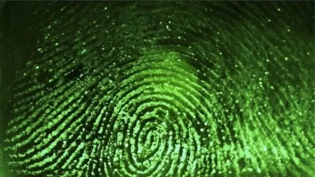 La base de données comprendra les empreintes digitales numériques de photos ou vidéos