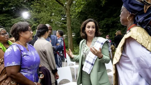 Halsema, "Zincirleri Kırma Günü"nde (Keti Koti) anma törenlerine katıldı.