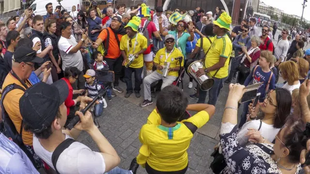 جانب من مشجعي البرازيل في موسكو