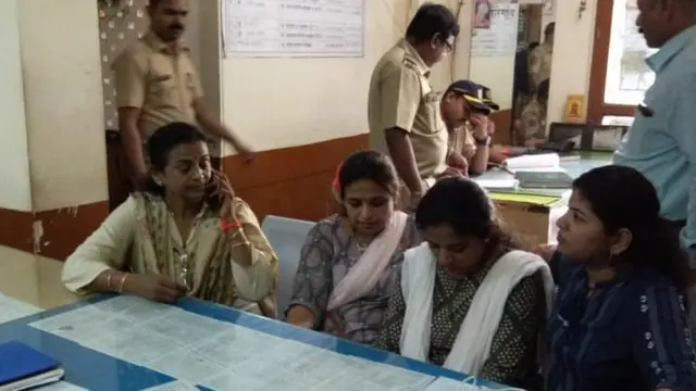 शुभा राऊळ, शीतल म्हात्रे