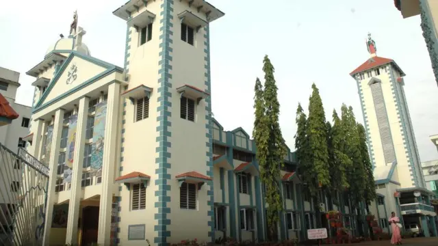 बेसिलिका चर्च, एरनाकुलुम