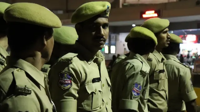 విజయవాడలో పోలీసుల బందోబస్తు