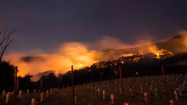 நாபா பள்ளத்தாக்கில் தீ