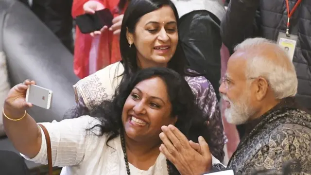 प्रधानमंत्री नरेंद्र मोदी जर्मनी दौरे पर