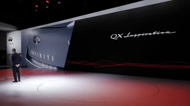 مراسم رونمایی اینفینیتی QX به دلیل اشکال فنی بدون ماشین برگزار شد