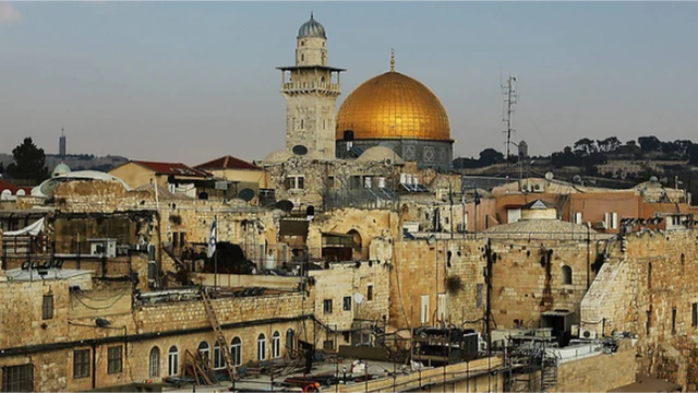 โดมทองเป็นสัญลักษณ์ของเนินวิหารศักดิ์สิทธิ์ (Temple Mount) แห่งนครเยรูซาเล็ม