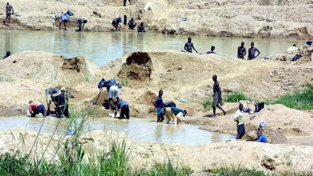Mineros de diamantes en Sierra Leona
