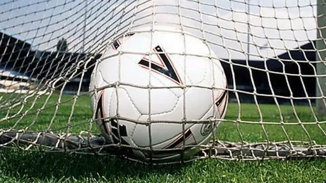 फ़ुटबॉल