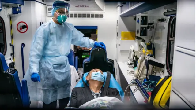 চলতি সপ্তাহেই কাতার, ইকুয়েডর, লুক্সেমবার্গ এবং আয়ারল্যান্ডেও করোনাভাইরাস আক্রান্তের খবর এসেছে।