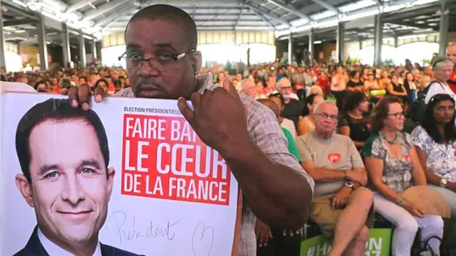 Benoit Hamon, père de deux filles, estime aussi que son séjour dakarois a été déterminant pour le reste de sa vie.