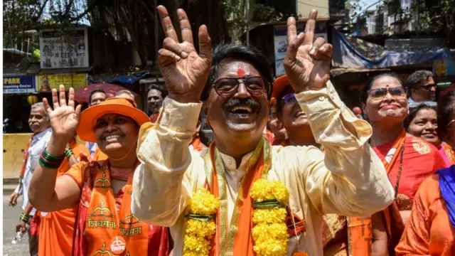 अरविंद सावंत मुंबई दक्षिण मतदारसंघातून सलग दुसऱ्यांदा निवडून गेले आहेत.