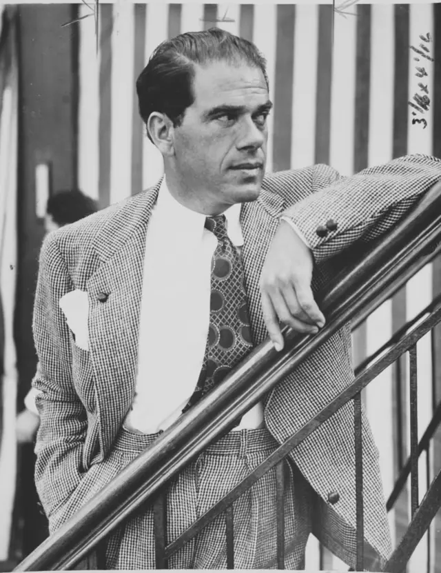 Режиссер Фрэнк Капра