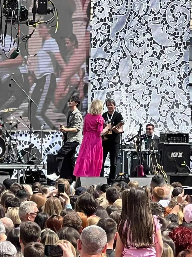 Publiku je zabavljala hrvatska i jugoslovenska zvezda Tajči