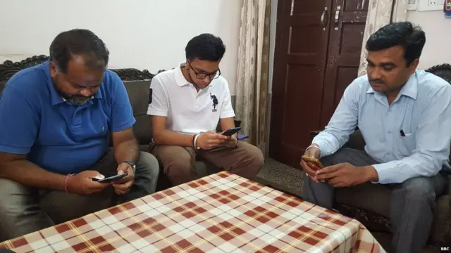 ਯਸ਼ਵੀਰ ਦੇ ਅਧਿਆਪਕਾਂ ਚੰਦਰਸ਼ੇਖਰ ਅਤੇ ਰਾਜੇਸ਼ ਭਾਰਦਵਾਜ ਨੇ ਉਸ ਨਾਲ ਲਗਾਤਾਰ ਰਾਬਤਾ ਕਾਇਮ ਰੱਖਿਆ ਹੈ