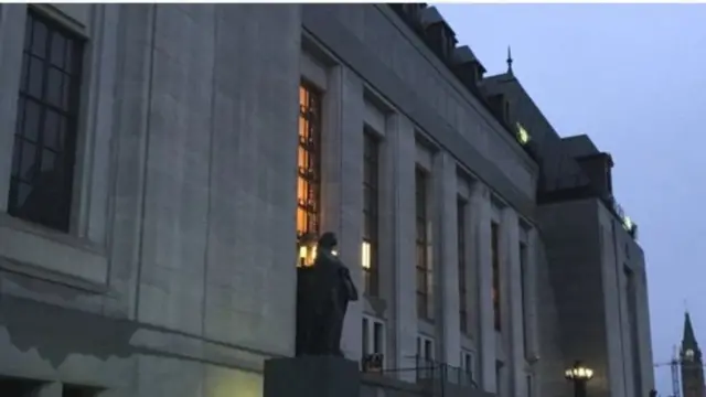 कनाडा सुप्रीम कोर्ट