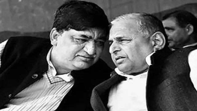 મુલાયમસિંહ યાદવ સાથે નરેશ અગ્રવાલ