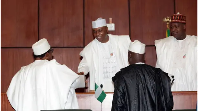 Buhari n ki aarẹ ile aṣofin agba ati olori ile aṣojuṣofin