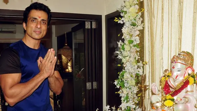 सोनू निगम, सोनू सूद