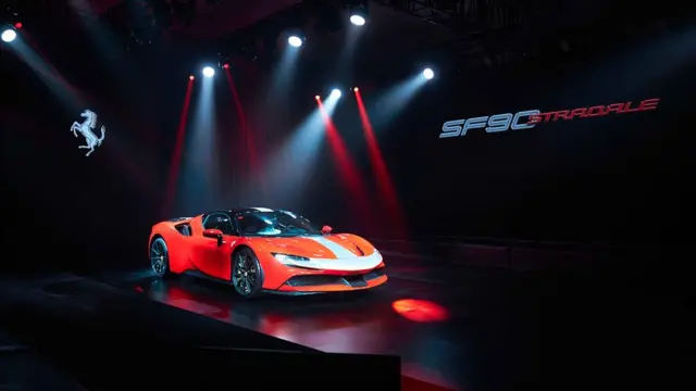 فراری امسال اولین مدل هیبرید خود را رونمایی کرد