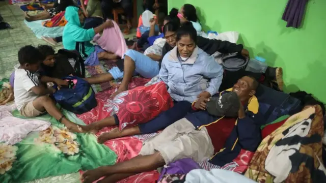 Personas en un albergue en Nicaragua