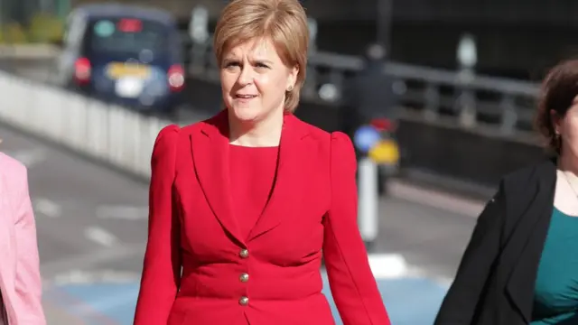 स्कॉटलैंड की फर्स्ट मिनिस्टर निकोला स्टर्जन