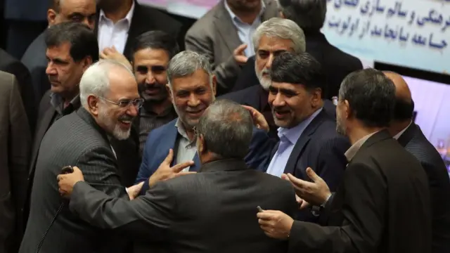 دیدار سال گذشته آقای ظریف با نمایندگان بعد از برداشته شدن تحریم‌ها