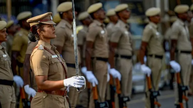 காவல்துறை