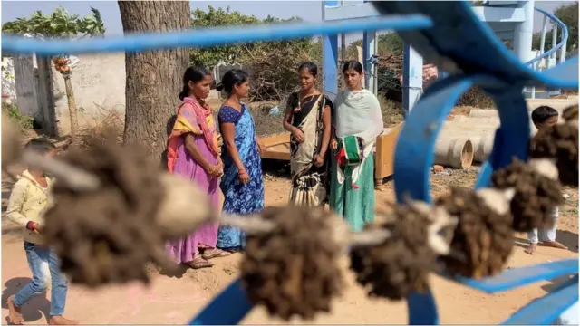 రంగారెడ్డి జిల్లాలో వితంతువుల తండా ఎన్ హెచ్ 44