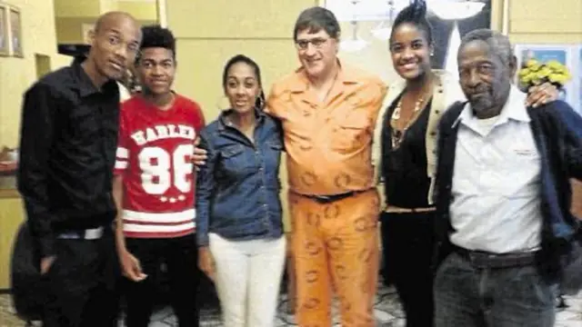 Candice iyo qoyskeeda xilli ay ka kulmayeen Eugene de Kock