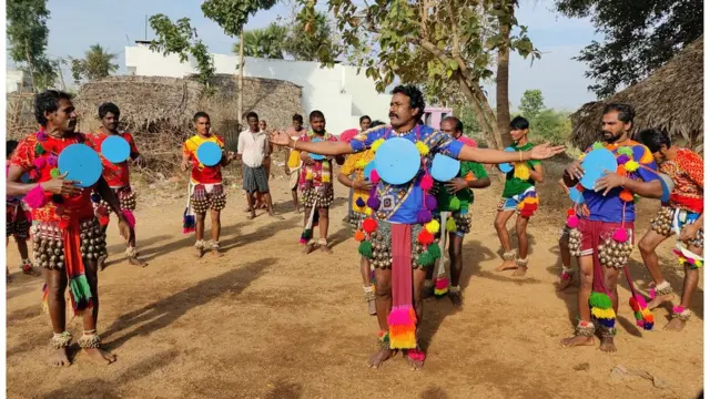 తప్పెటగుళ్లు