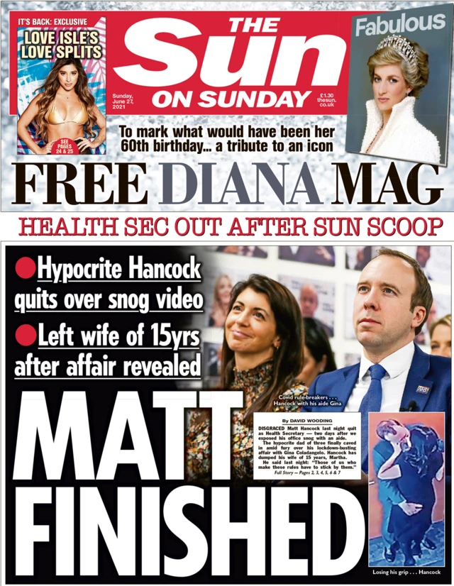 দ্য সানের আজকের প্রথম পাতায় ম্যট হ্যানককের পদত্যাগের খবর