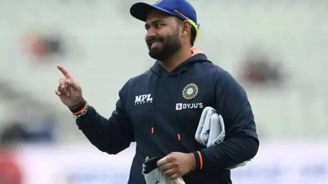 उर्वशी रौतेला, ऋषभ पंत, क्रिकेट, बॉलीवूड, सोशल मीडिया