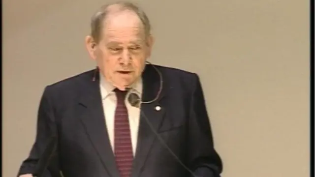 En 2002, le biologiste sud-africain, Sydney Brenner a obtenu le prix Nobel de physiologie ou médecine.