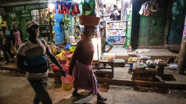 Maisha yanakuwa magumu zaidi kwa Wakenya wengi, huku viongozi wa kisiasa wakiendelea kulumbana